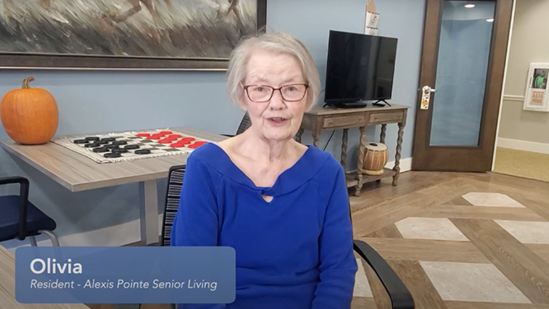 Alexis Pointe of Wimberley | Resident sitting in activities room