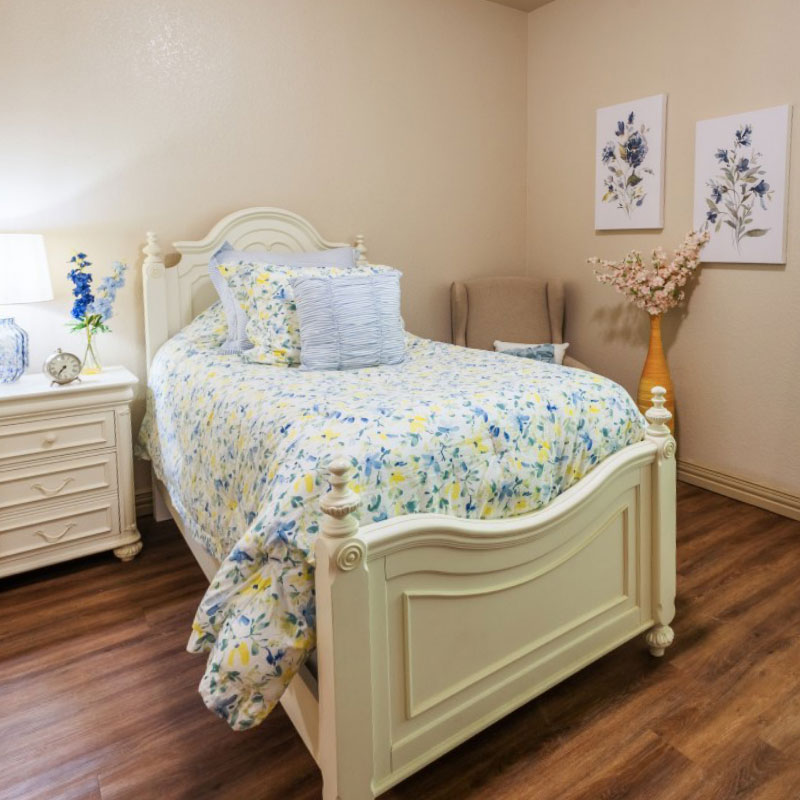 Arabella of Kilgore | Apartment Bedroom