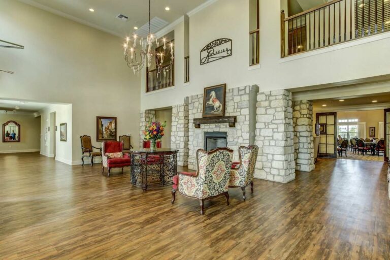 Arabella of Longview | Lobby