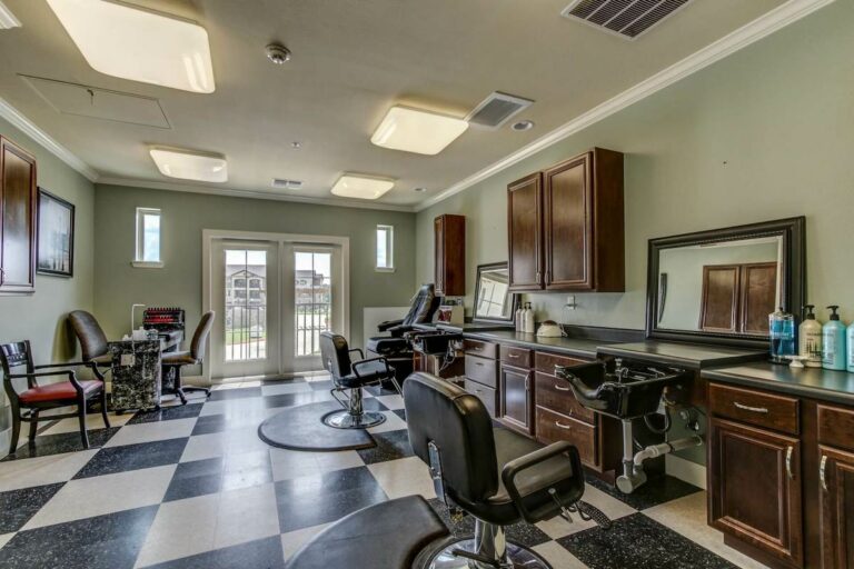 Arabella of Longview | Salon