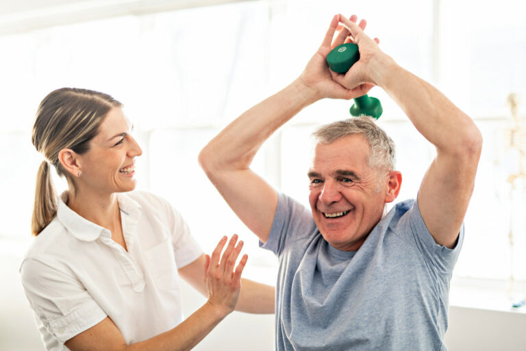 Ariel Pointe of Sachse | Senior doing physical therapy