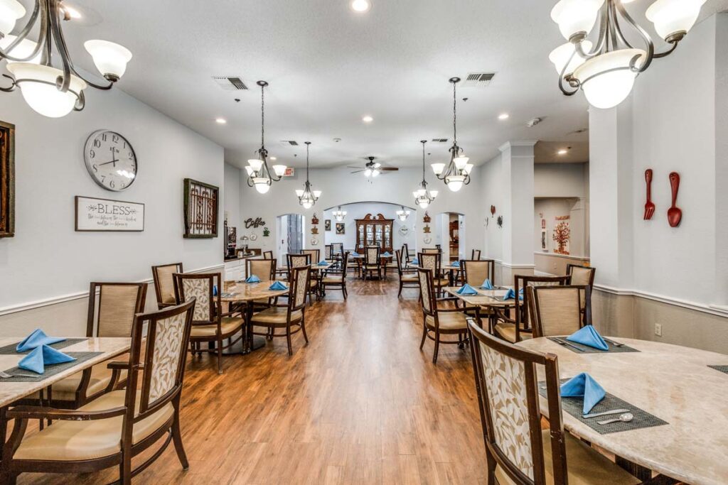 Cambridge Court | Dining Room