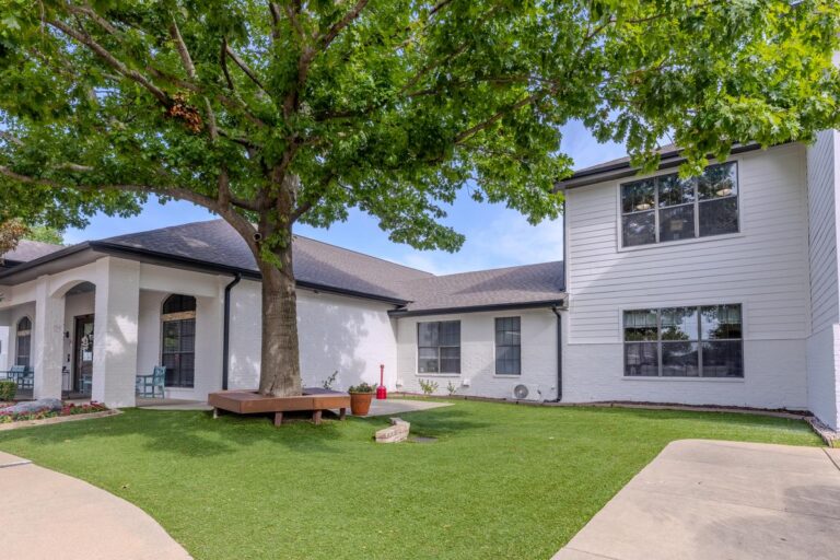 Cambridge Court | Building Exterior