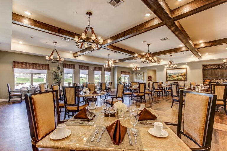 Clear Fork of Willow Park | Dining room