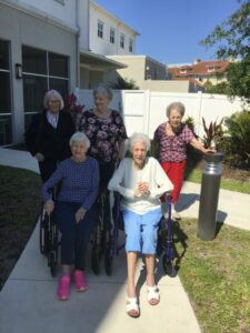 Elan Manatee | Seniors going for a walk