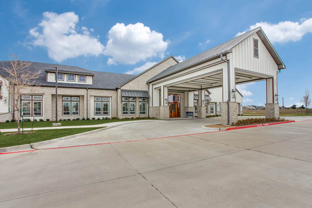 Harvest of Aledo | Front Driveway