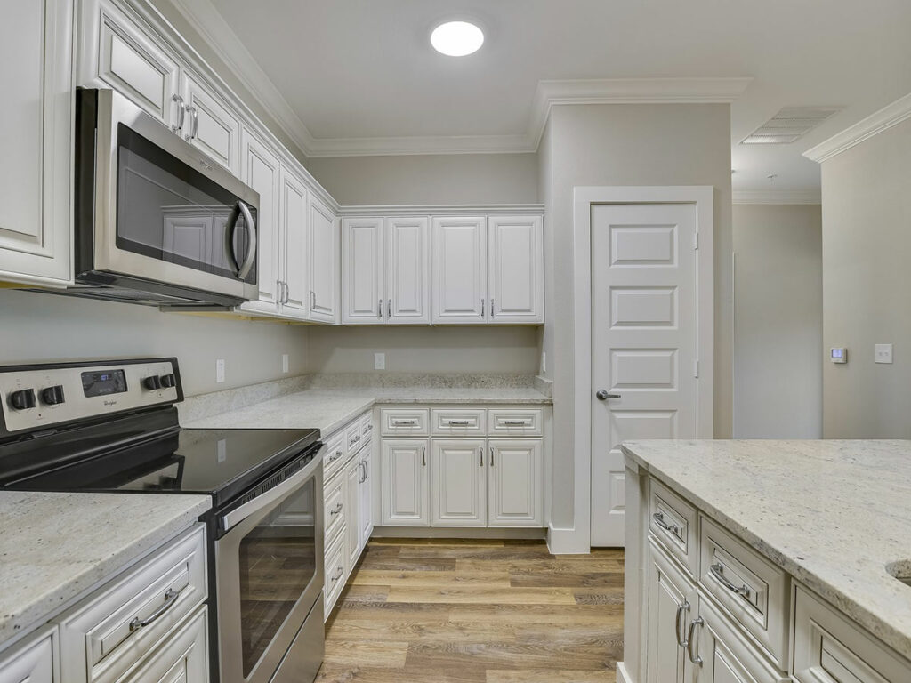 Ledgestone Senior Living | Independent Living | Kitchen