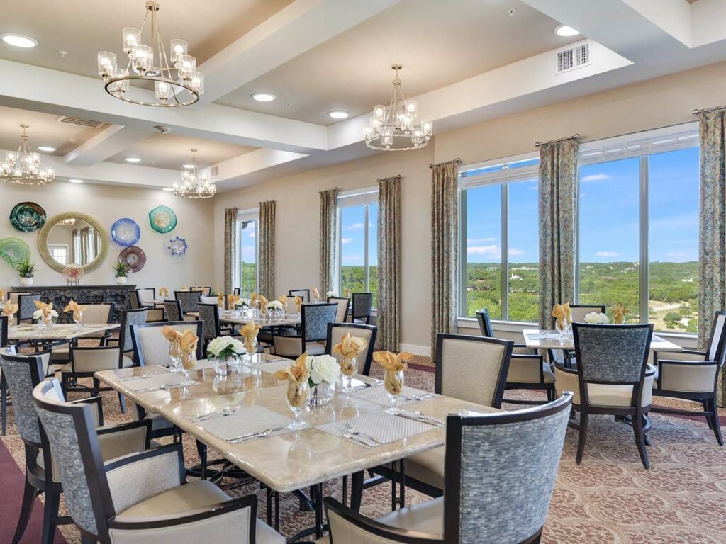 Ledgestone Senior Living | Dining room