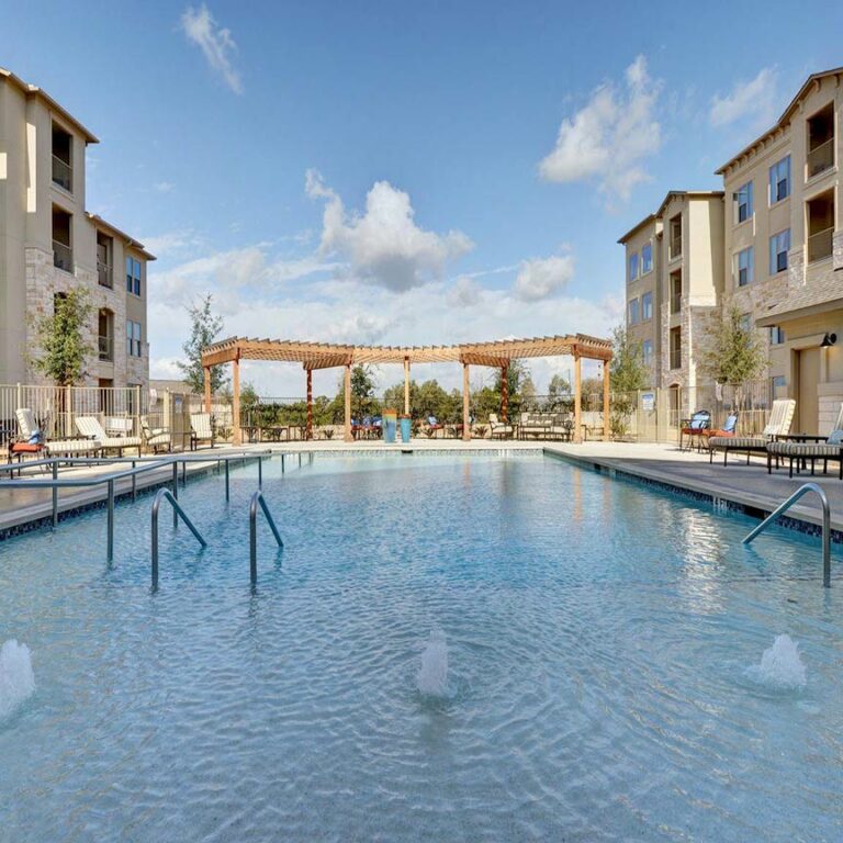 Ledgestone Senior Living | Pool