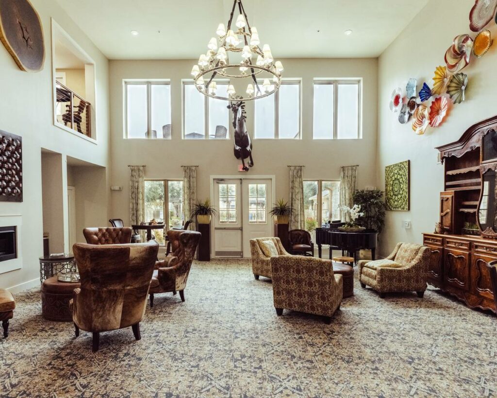 Ledgestone Senior Living | Community area