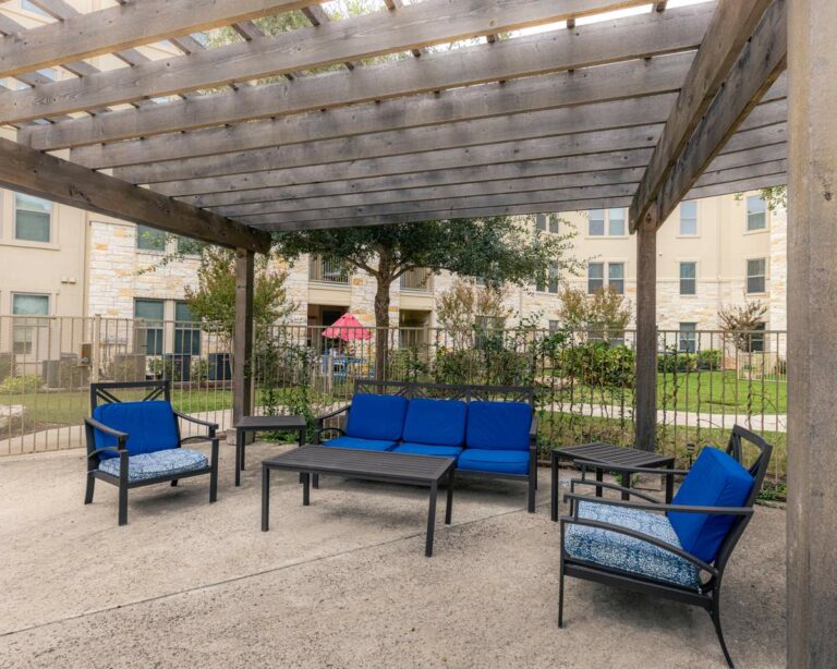 Ledgestone Senior Living | Pool seating