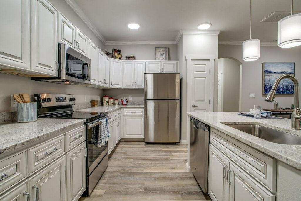 Legacy Oaks of Midlothian | Apartment kitchen