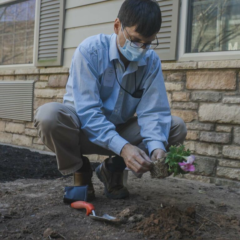 The Avenues of Fort Bend | Gardening