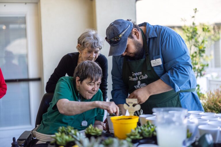 The Grandview of Chisholm Trail | Community members gardening