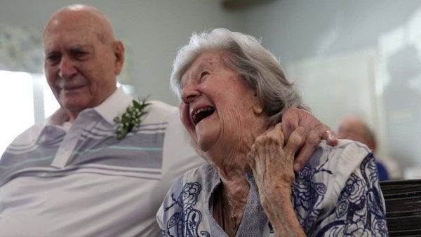 Valley View Senior Living | Senior couple participating in Miracle Moments program