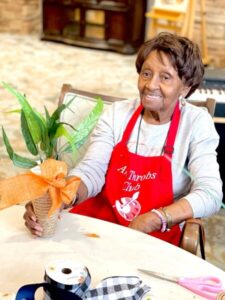 Avenues of Fort Bend | A carrot a day makes for a very happy Easter craft, courtesy of the Art Throbs Club!