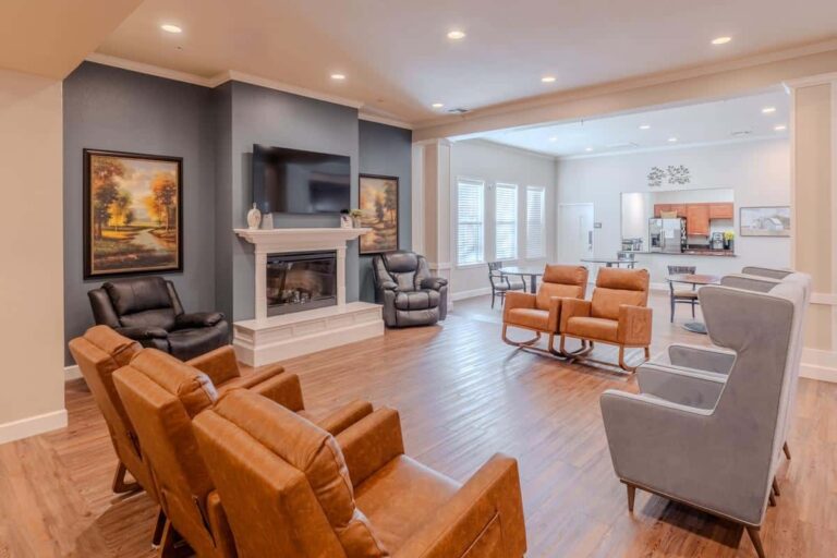 Arabella of Athens | Memory care community area