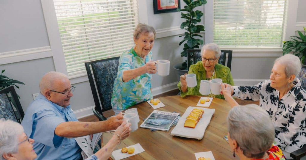Civitas Senior Living | Seniors eating breakfast