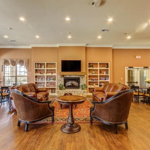 Arabella of Longview | Common area and fireplace