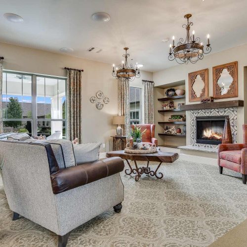 Arabella of Red Oak | Living area