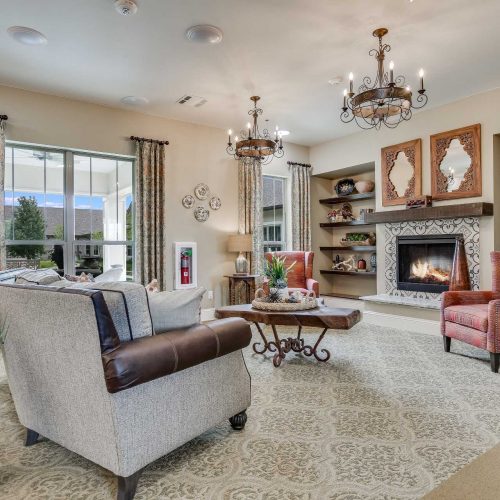 Arabella of Red Oak | Living Room