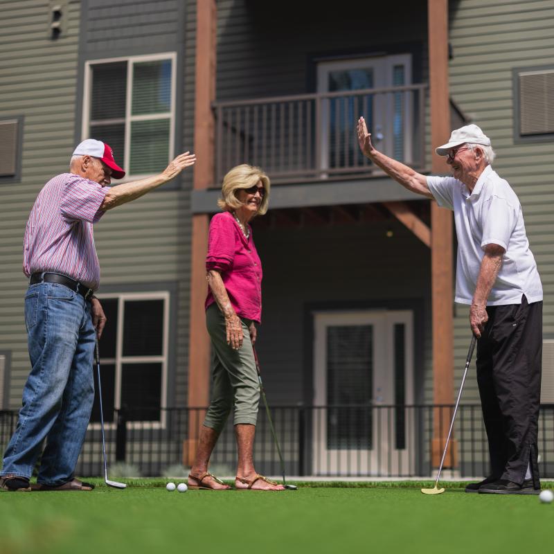 Ariel Pointe | Seniors golfing