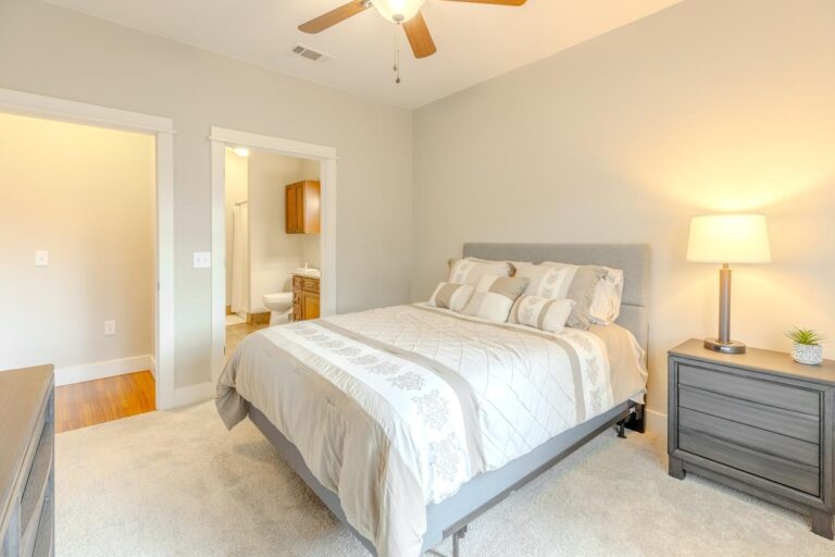 Cambridge Court | Bedroom