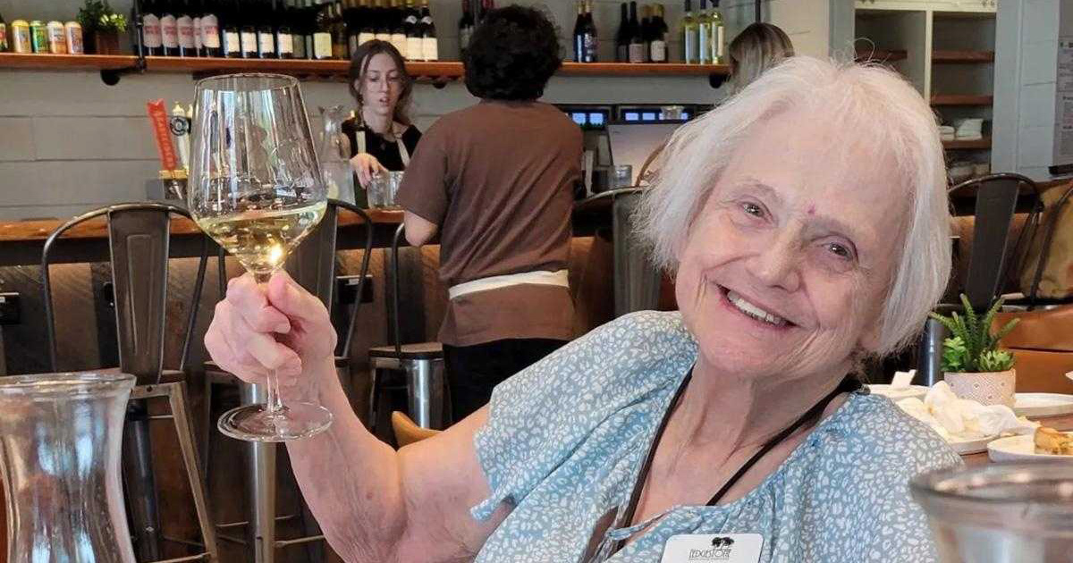 Fun Activities for Seniors in Dripping Springs | Ledgestone
