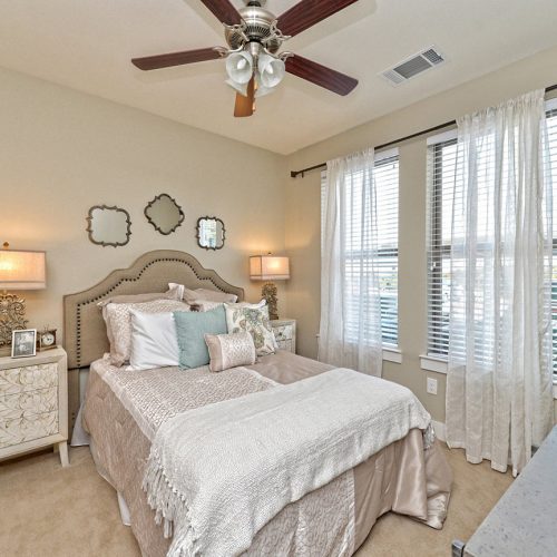 Ledgestone Senior Living | Apartment bedroom