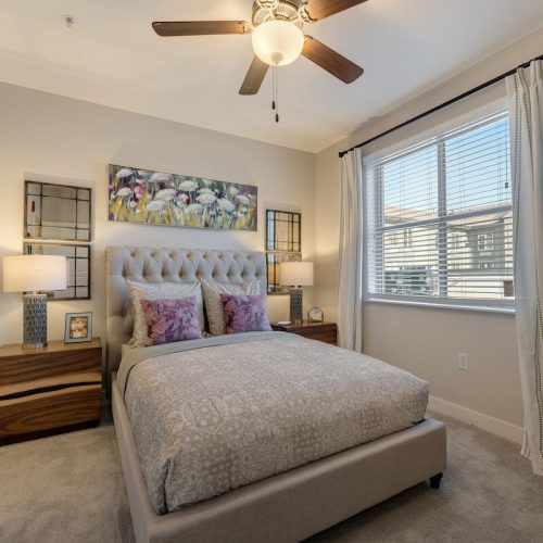The Bluffs of Flagstaff | Senior apartment bedroom