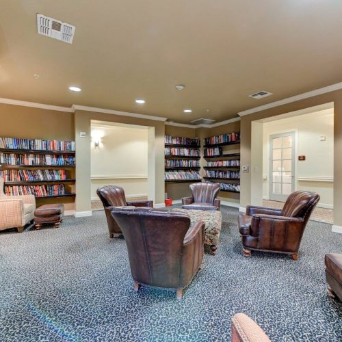 The Hamptons of Tyler | Foyer