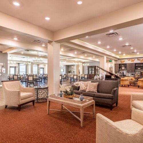 Double Creek | Main Lounge