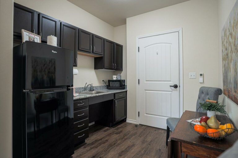Elk Creek | Apartment kitchenette