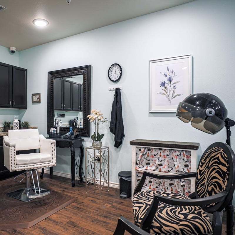 Elk Creek | Beauty Salon