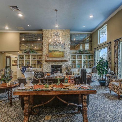 Long Creek | Living area