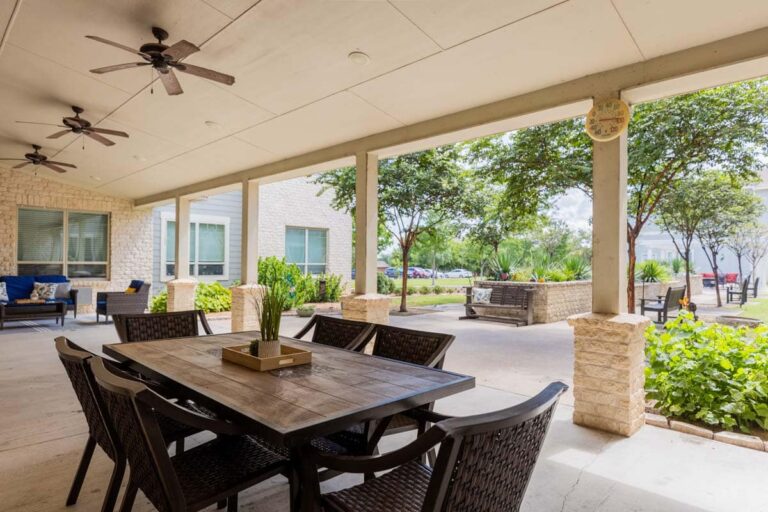 Midtowne | Patio