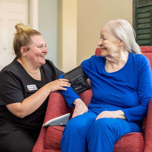 Midtowne | Memory care residents doing activities