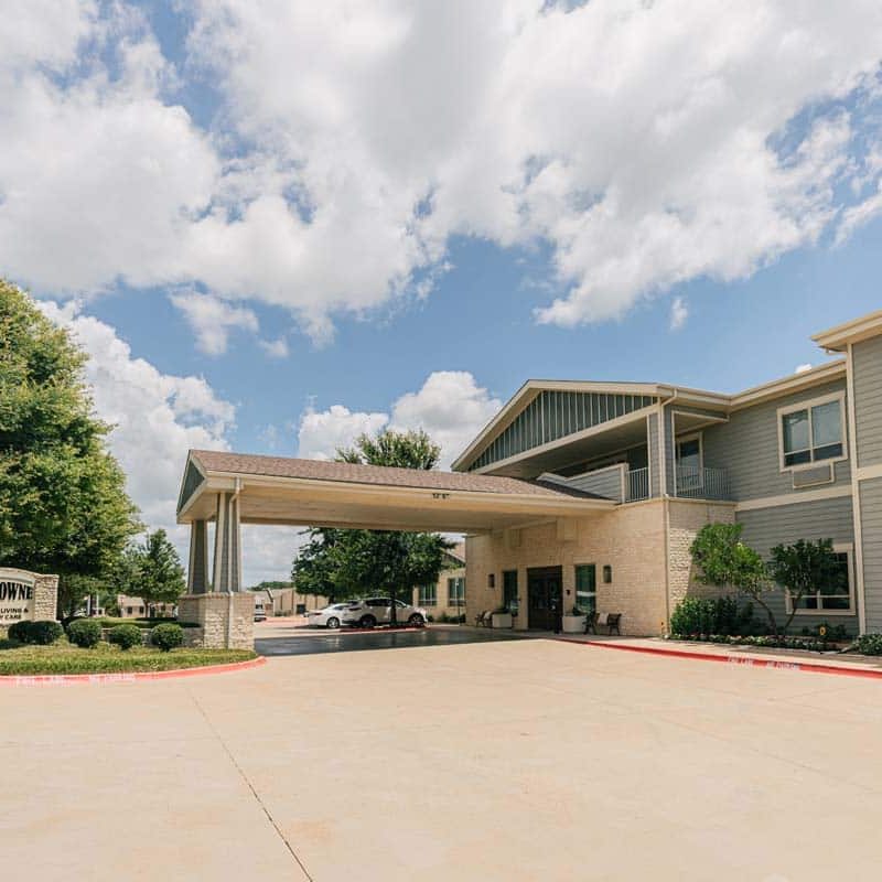 Midtowne | Entrance Exterior