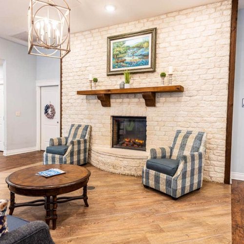 Midtowne | Fireplace