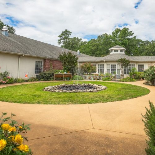 Arabella of Kilgore | Courtyard