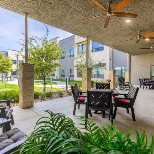 Tech Ridge Oaks | Outside Patio
