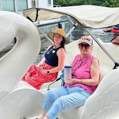 Tech Ridge Oaks | Resident’s Swan Boat and Museum Adventure