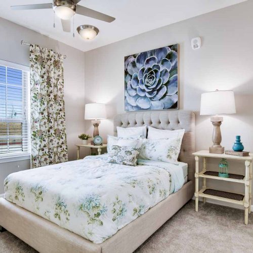 The Grandview of Chisholm | Bedroom