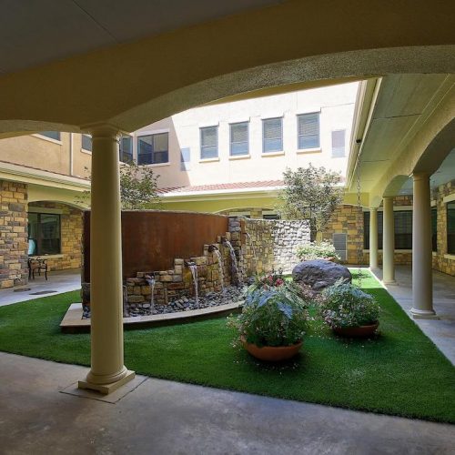 The Ridglea Senior Living | Courtyard