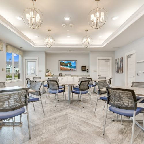 Legacy Oaks of Azle | Dining room at Legacy Oaks of Azle