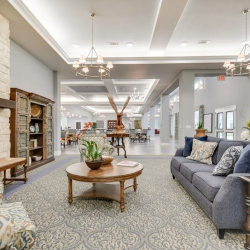 Legacy Oaks of Azle | Common room at Legacy Oaks of Azle