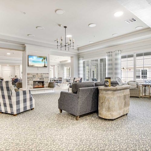 West Fork at Weatherford | Lobby sitting area and TV