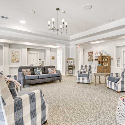 West Fork at Weatherford | Lobby sitting area