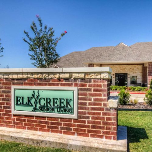 Sister Community Elk Creek Front Exterior